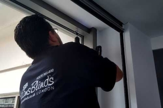 JOBS: BLIND FITTER(S) WANTED - LONDON